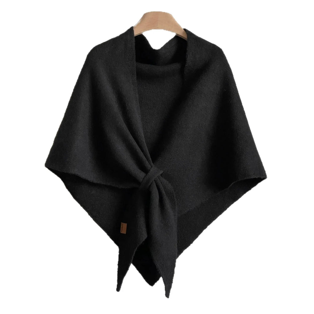 🧣 Auréla™ — The Effortless Elegance Scarf