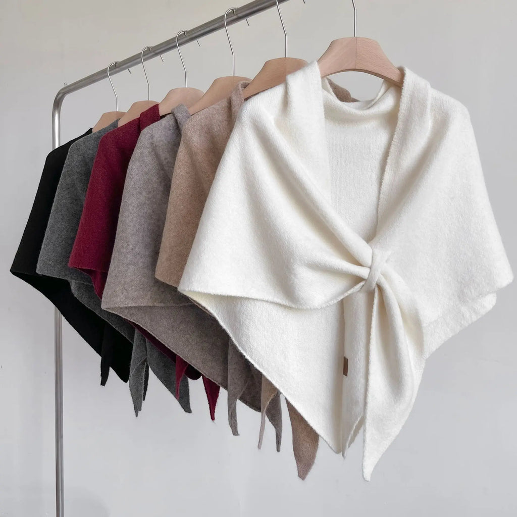 🧣 Auréla™ — The Effortless Elegance Scarf