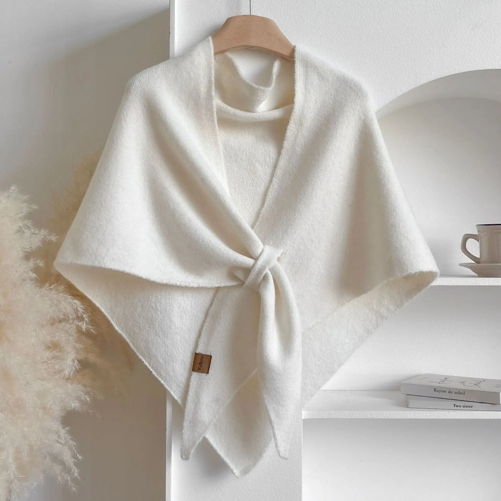 🧣 Auréla™ — The Effortless Elegance Scarf